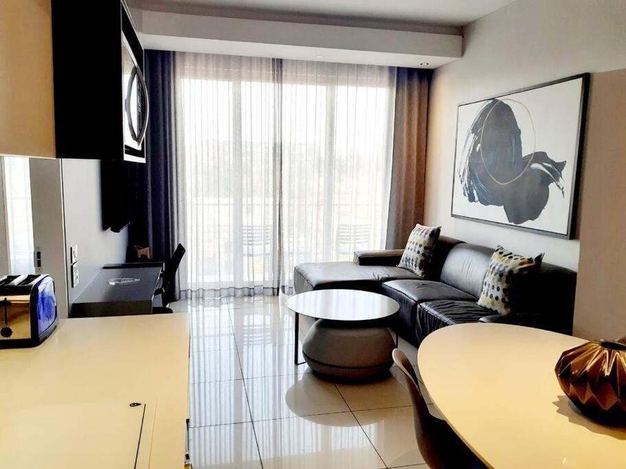 530 On The Parks Apartment Johannesburg Ngoại thất bức ảnh