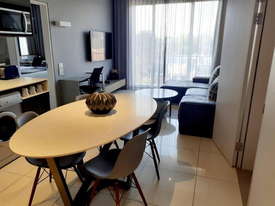 530 On The Parks Apartment Johannesburg Ngoại thất bức ảnh